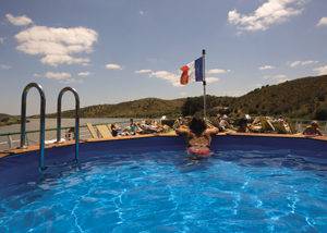 Crucero fluvial piscina 